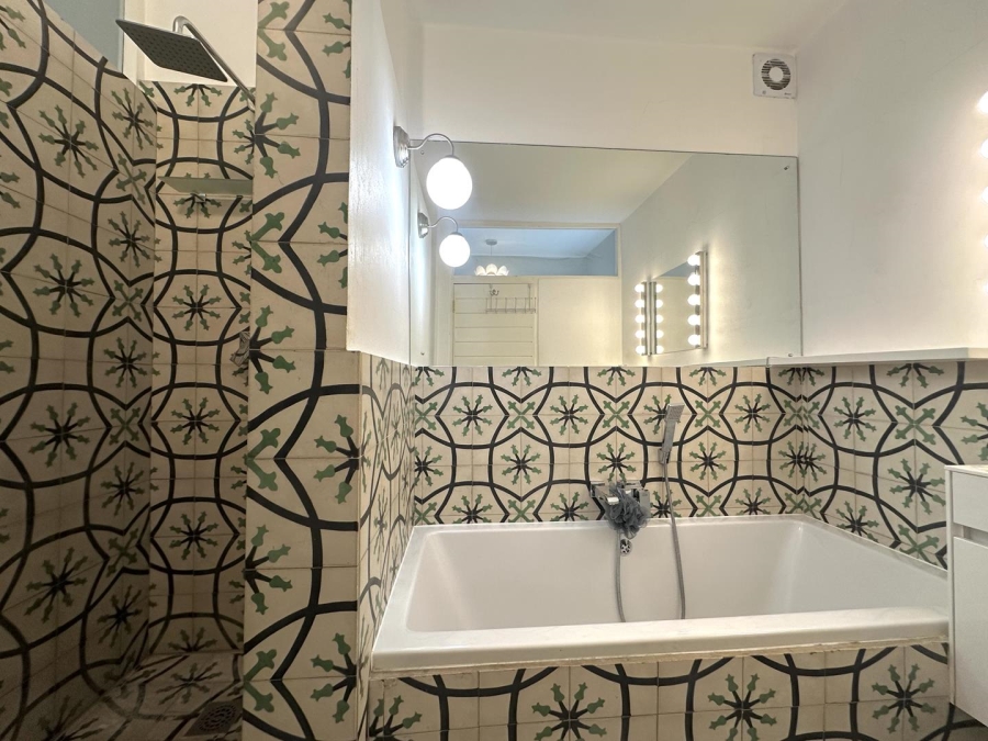 To Let 2 Bedroom Property for Rent in Muizenberg Western Cape